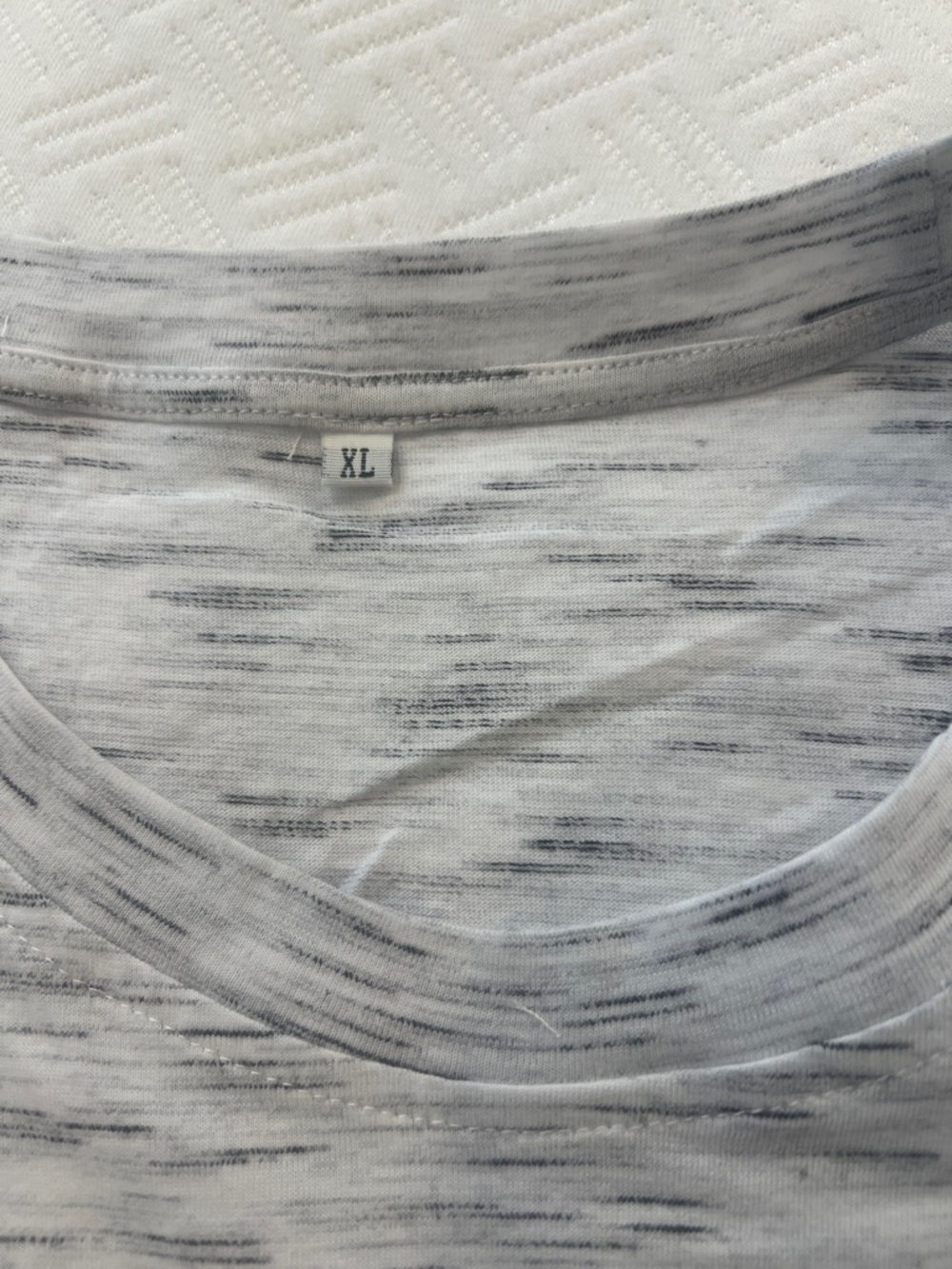 Women’s T-Shirt NWOT - Picture 3 of 7